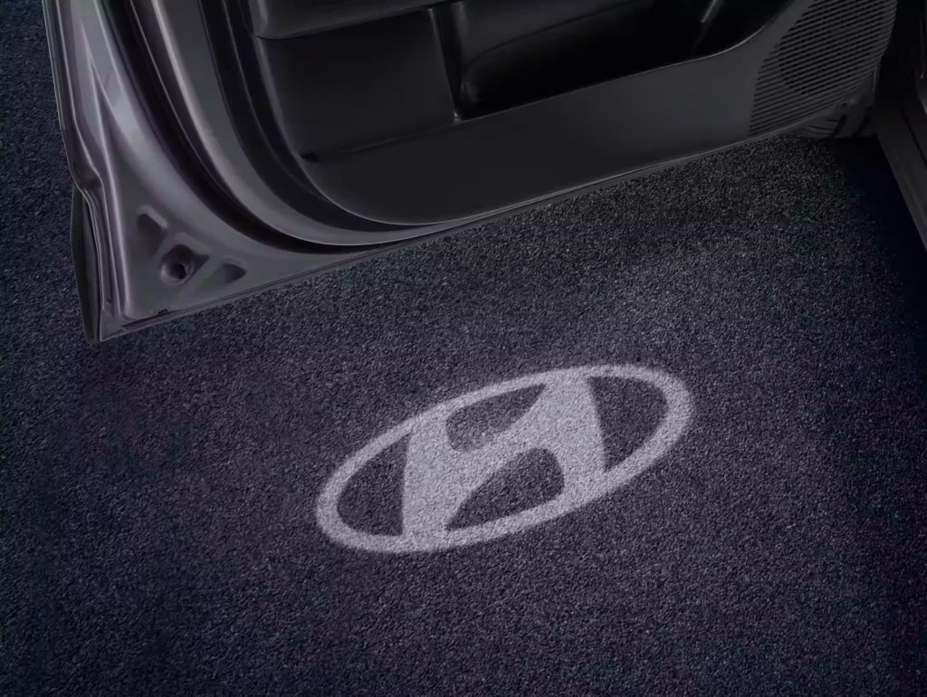 LED projektori za vrata, Hyundai logo.